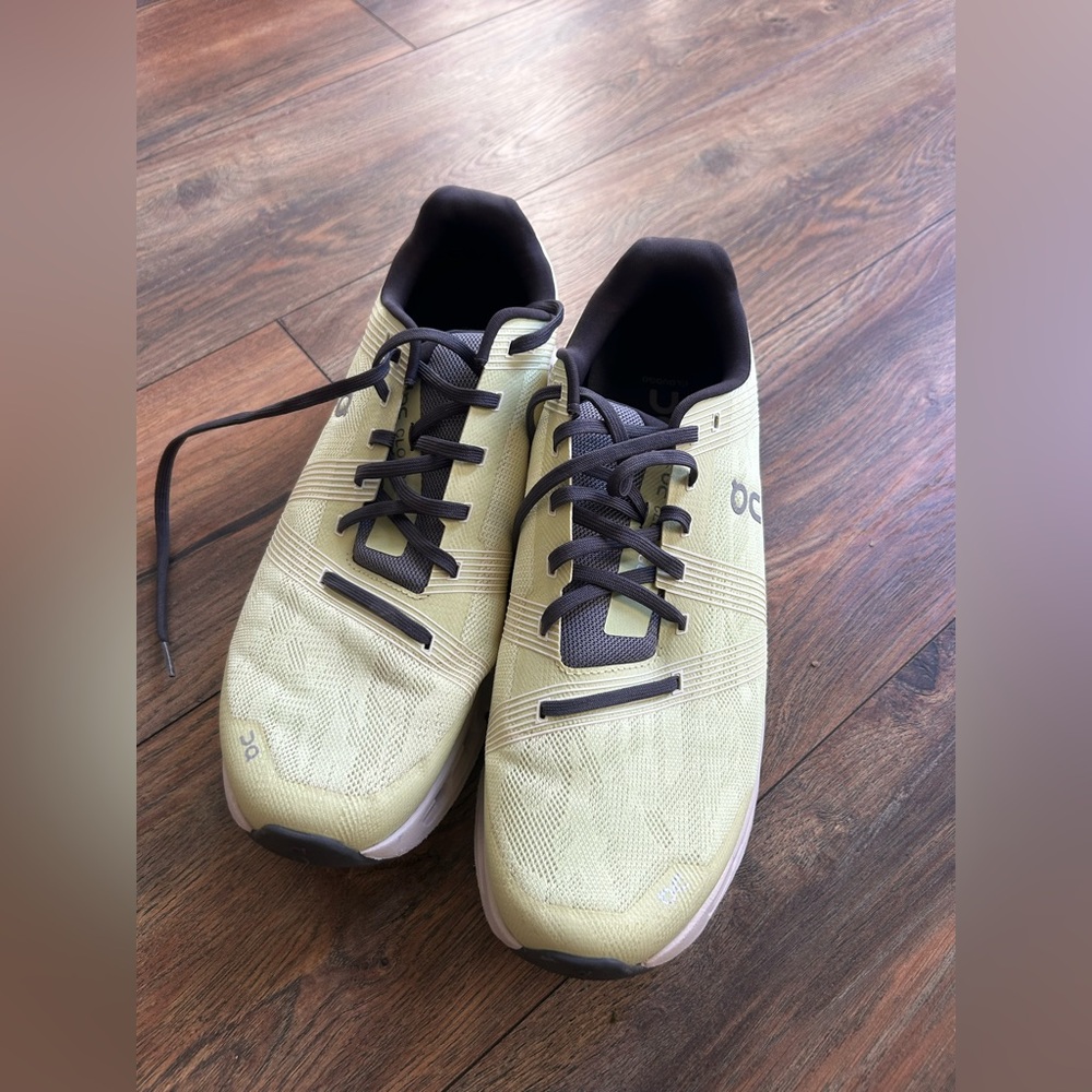 ON Cloud Yellow Size 12 Used Men